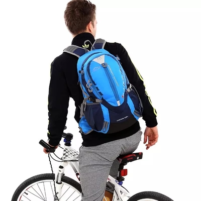 Perjalanan Tahan Air Hiking Ransel Leisure Mountaintop Backpack Tas Olahraga Luar Ruangan Tahan Lama Untuk Pria