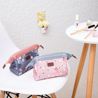 Tas Kosmetik Gantung Fashion Dengan Tas Perlengkapan Mandi Ritsleting Wanita Lucu Portabel
