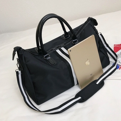 Tas Wol Olahraga Pria Hitam Nylon Gym Duffle Bag Dengan Kompartemen Sepatu