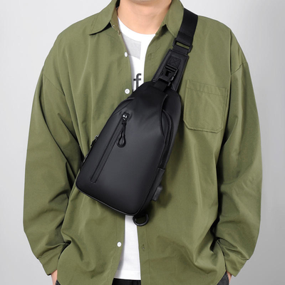 ISO Waterproof Crossbody Sling Bag Mens Sling Chest Bag Dengan USB Charging