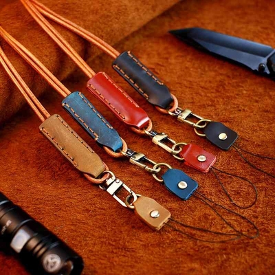 OEM Universal Phone Lanyard Strap Adjustable Leather Neck Phone Strap Dengan Patch Metal